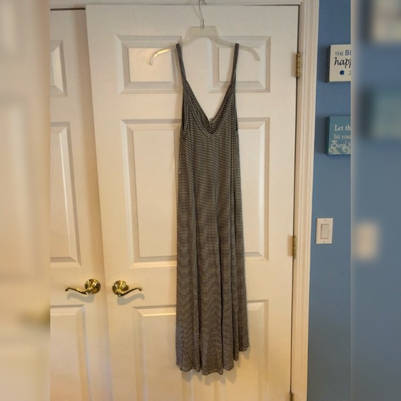 Striped jumpsuit - Picture 2 of 3